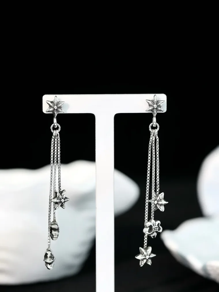 Chrome Hearts Длинные серьги-пусеты Star с подвесками