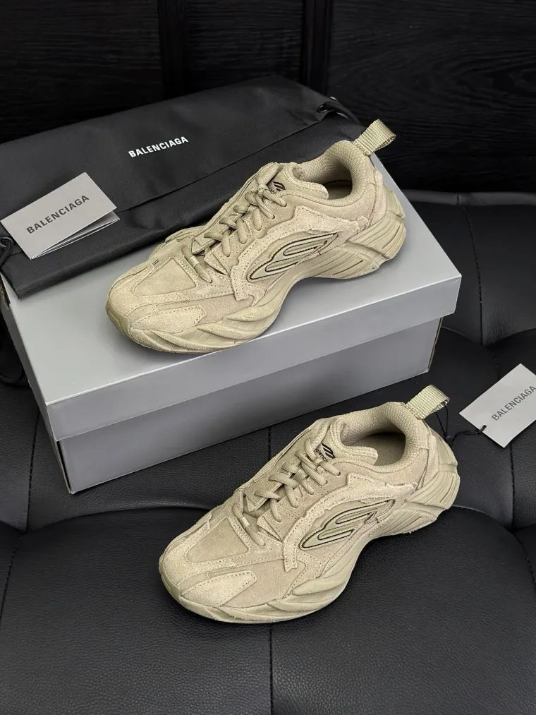 Balenciaga Monday