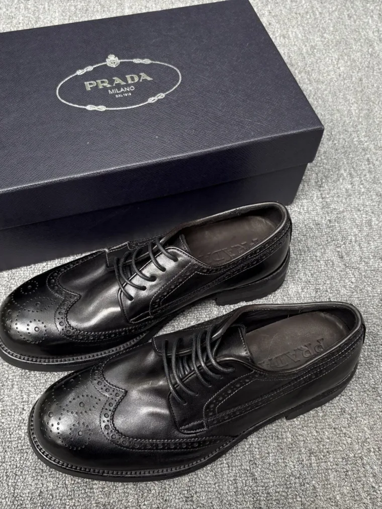 Prada Дерби