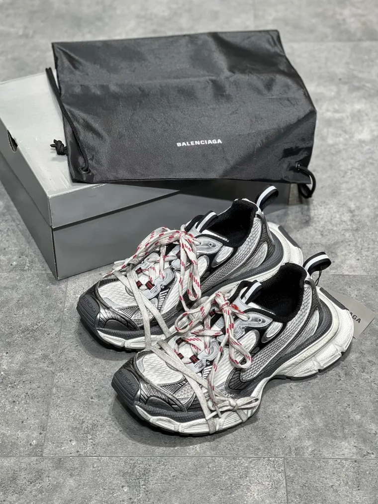 Balenciaga 3XL