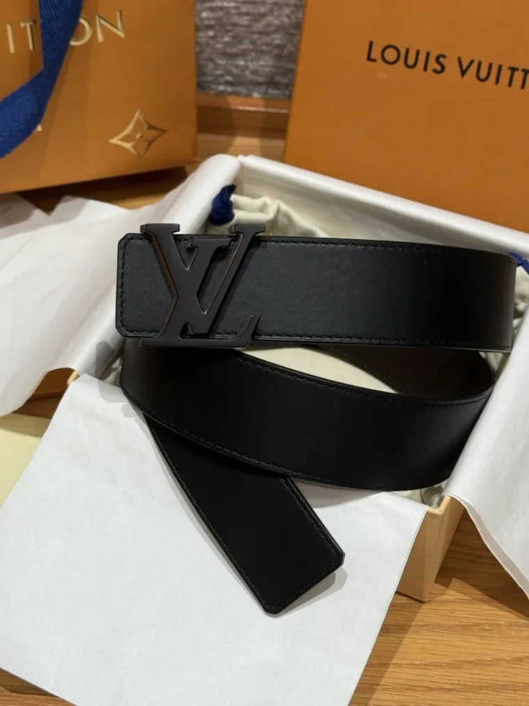 Louis Vuitton Ремень OPTIC 40 мм