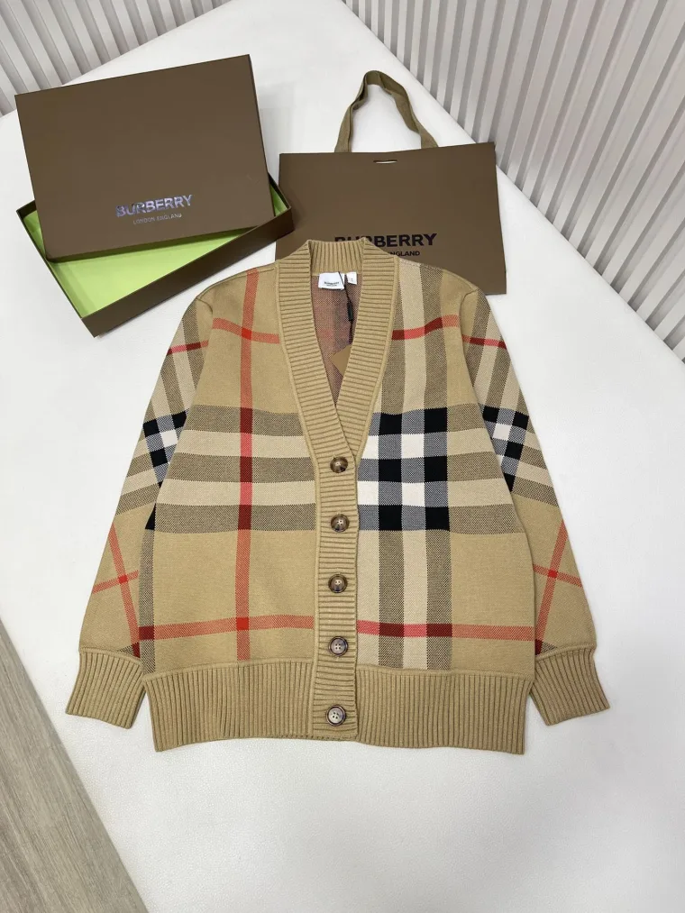 Burberry Кардиган