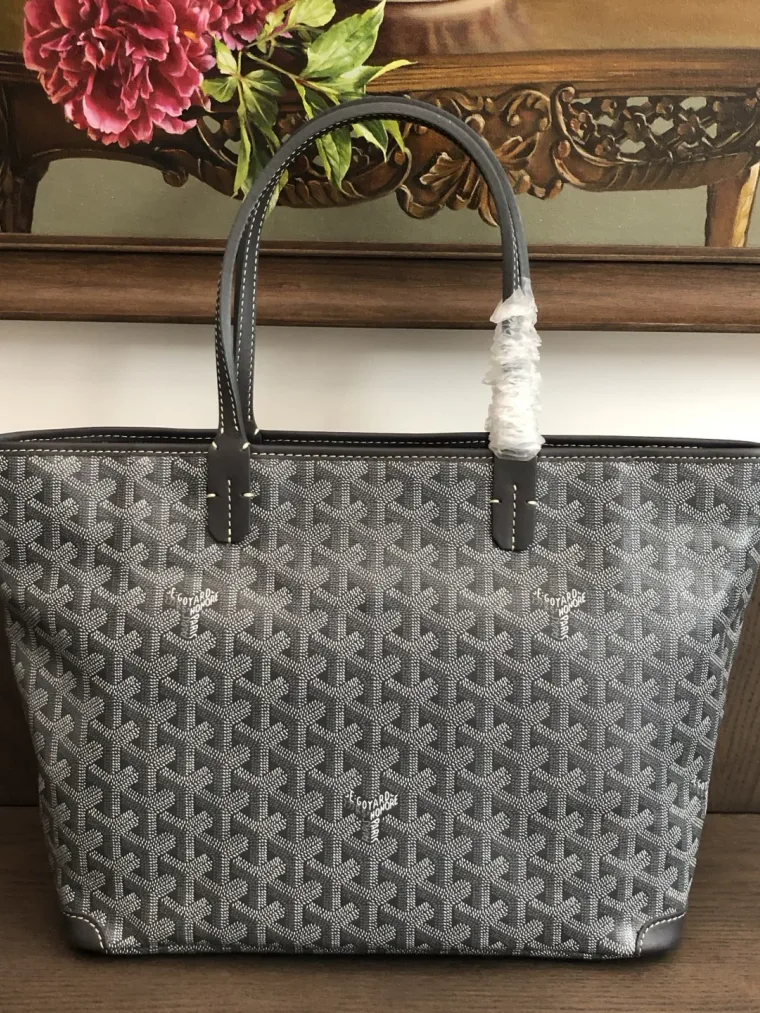 Goyard Artois