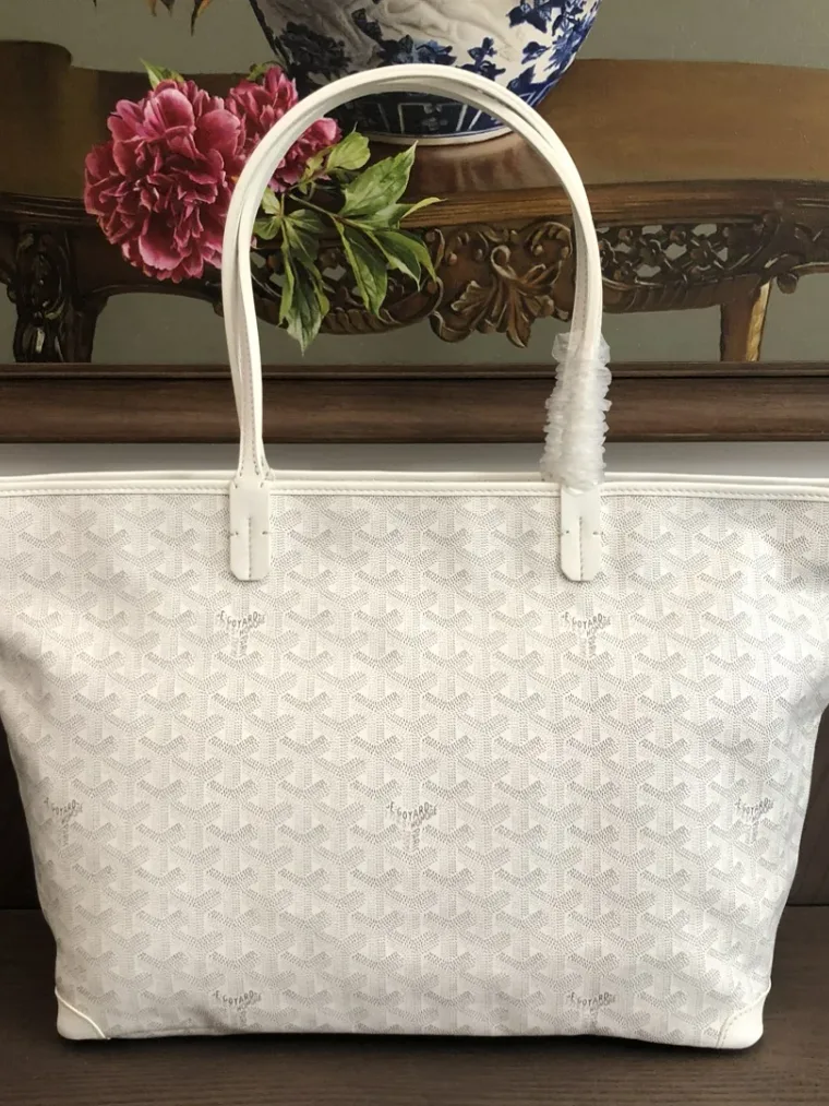 Goyard Artois