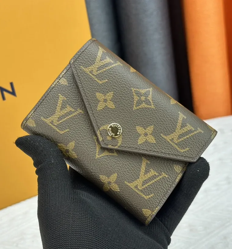Louis Vuitton Кошелек