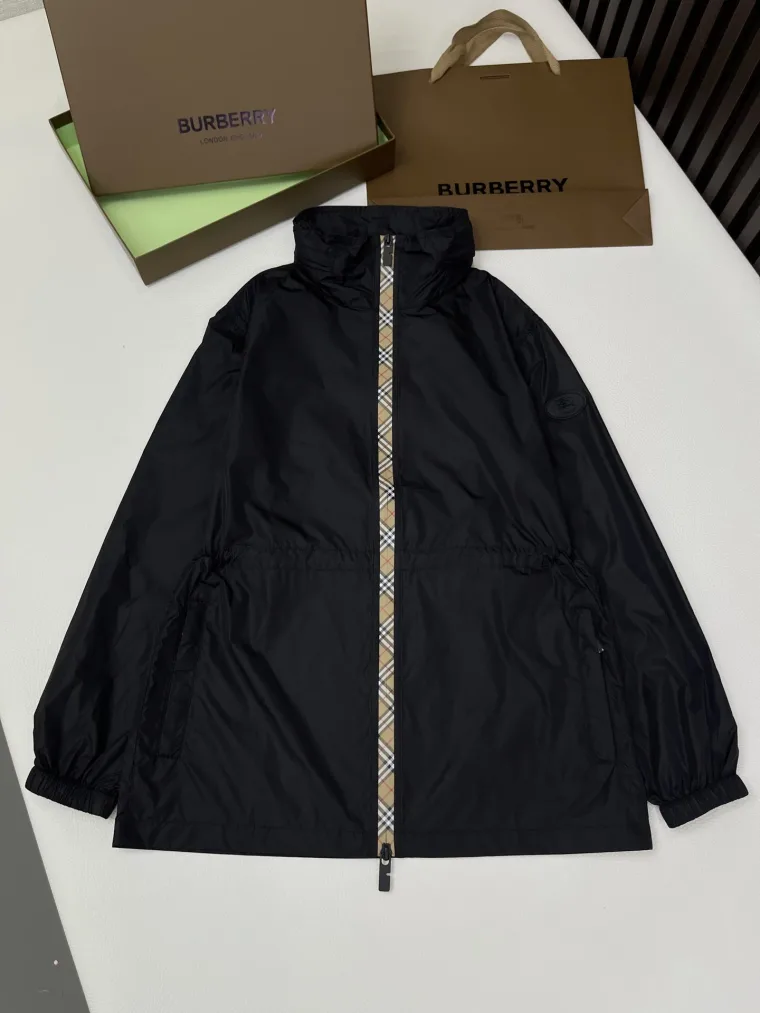 Burberry Пальто