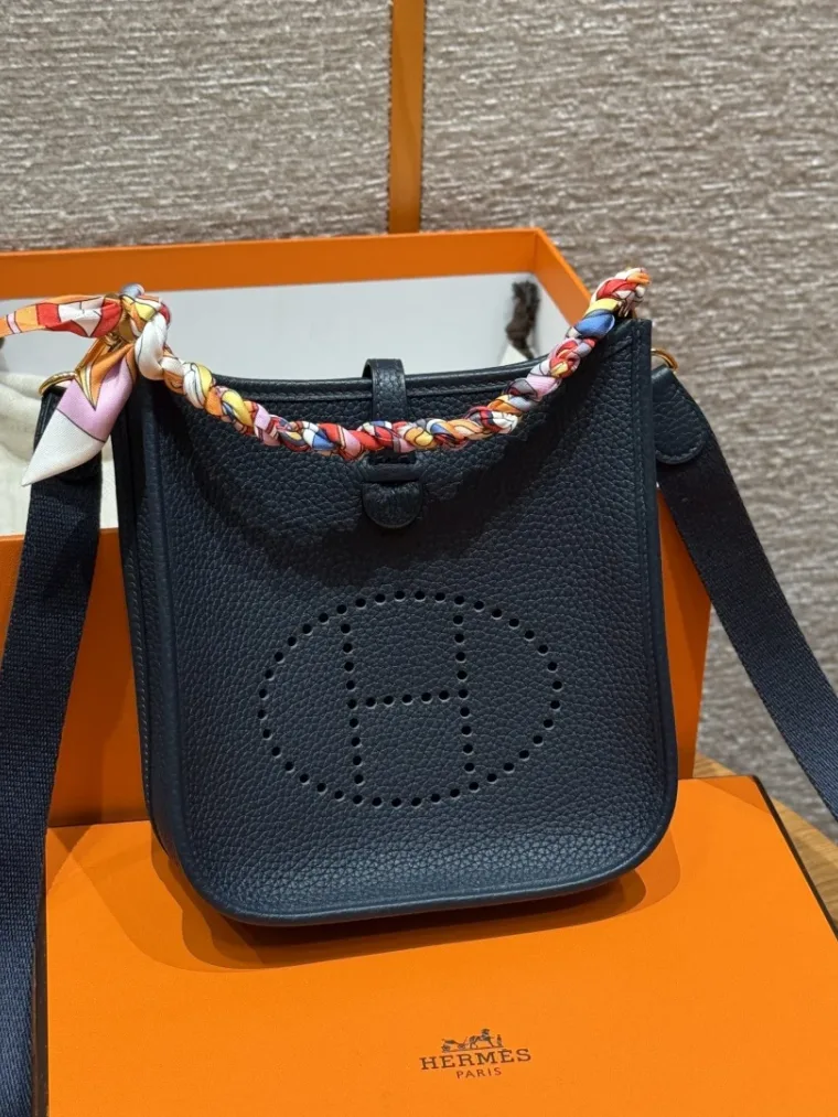 Hermes Evelyne 16