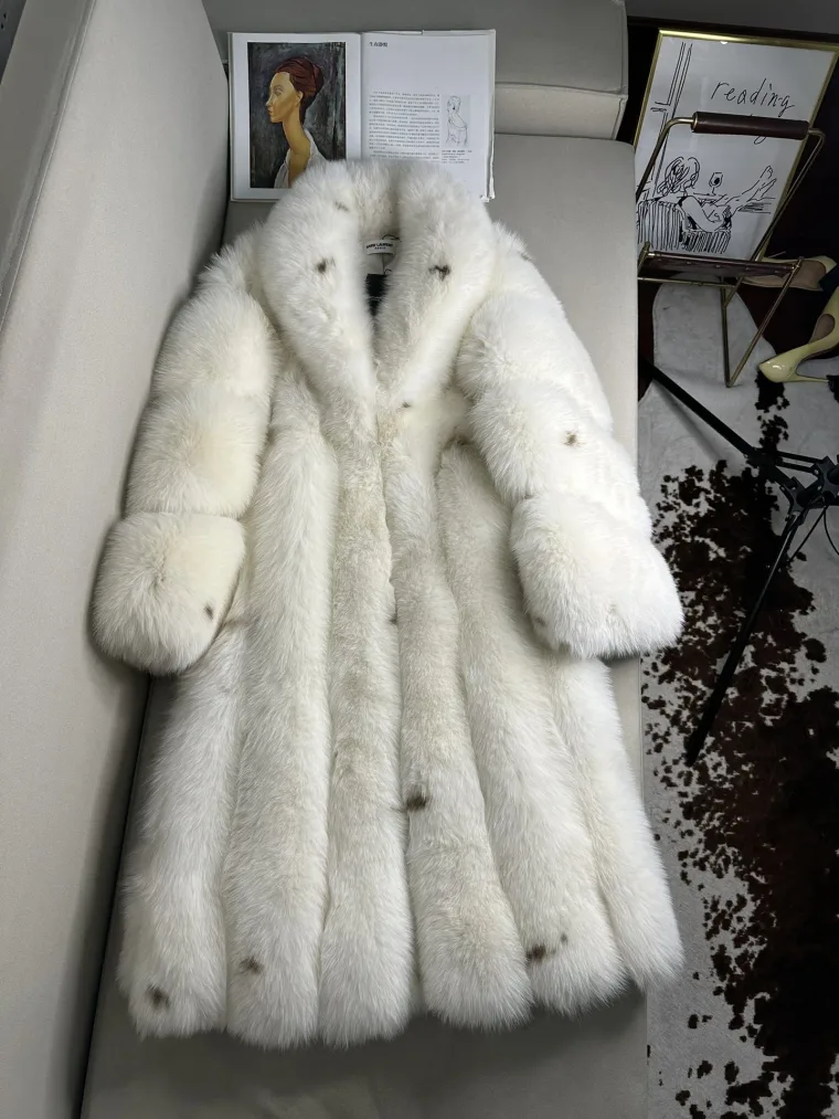 Saint Laurent Шуба