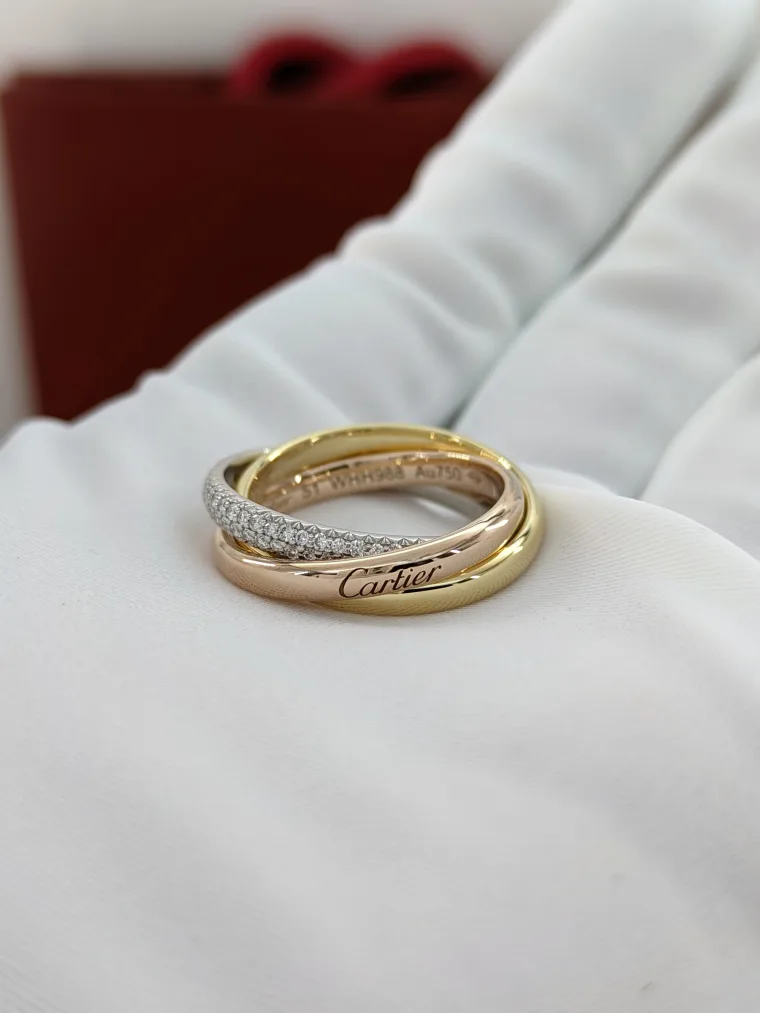 Cartier Кольцо из трёх видов золота с бриллиантами