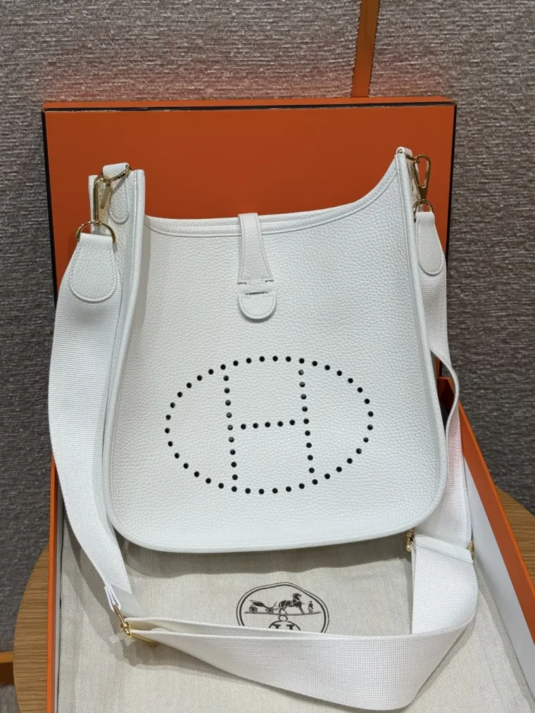 Hermes Сумка Evelyne 29 см Clemence 01/Blanc