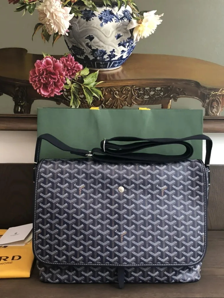 Goyard Capetien