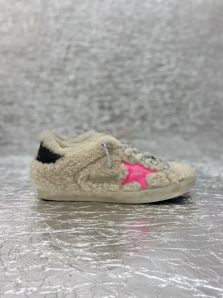 Golden Goose Top-Grade Dirty Sneakers