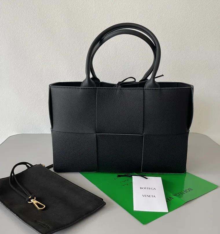 Bottega Veneta Mini Tote