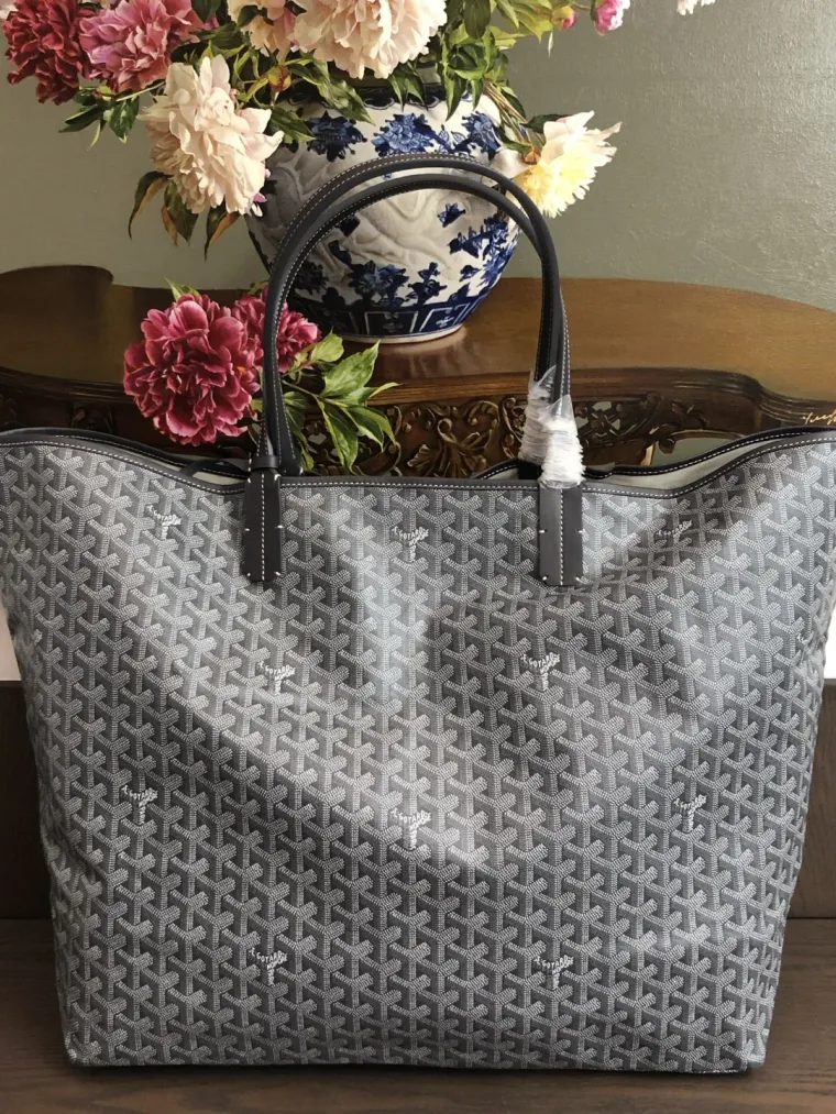 Goyard Saint Louis