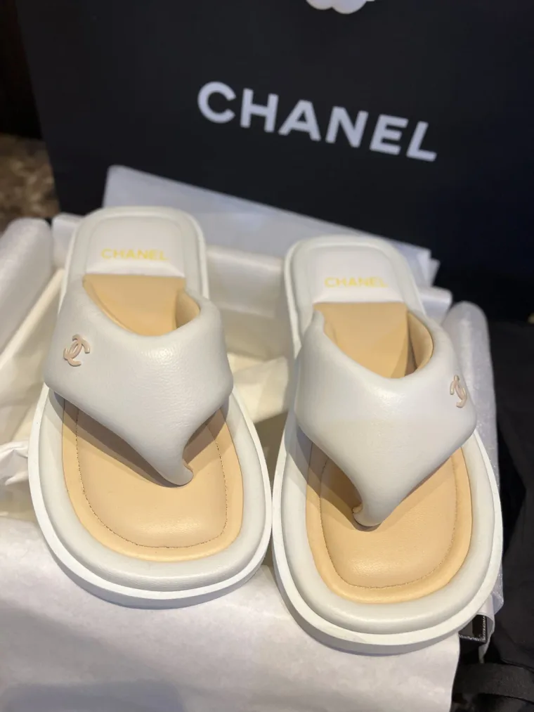 Chanel 22s Шлепанцы