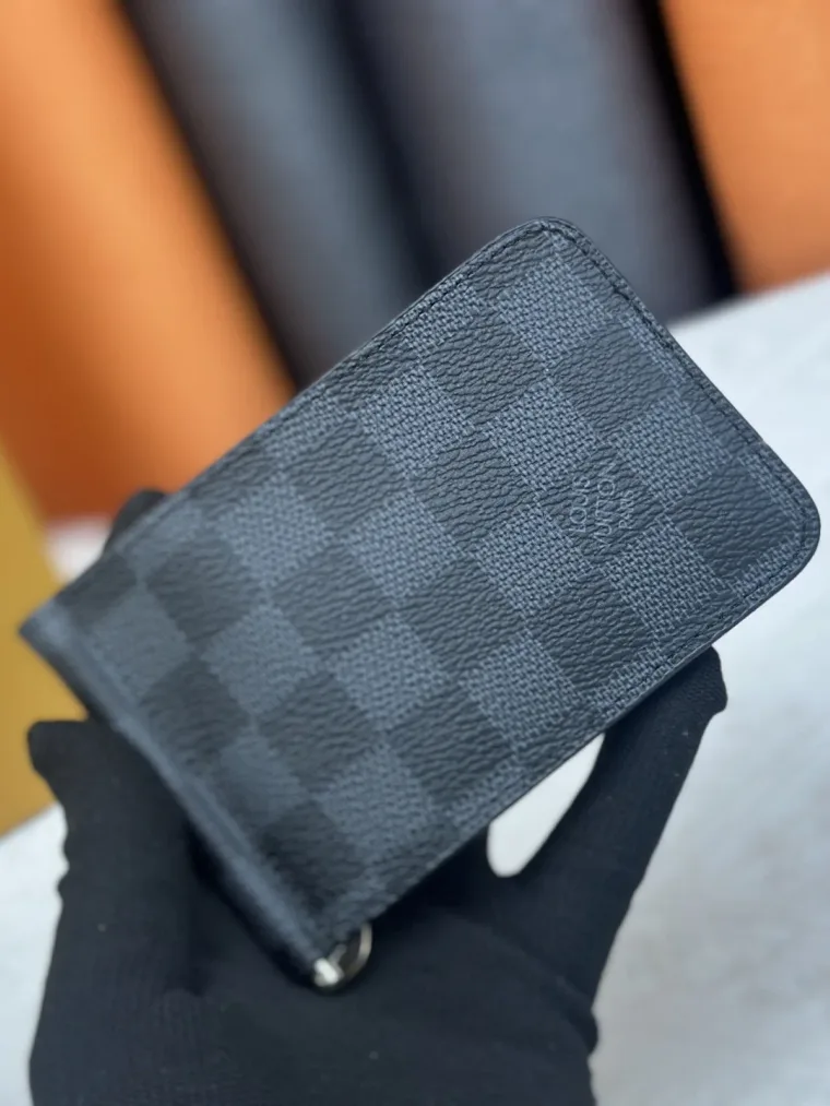 Louis Vuitton Кошелек