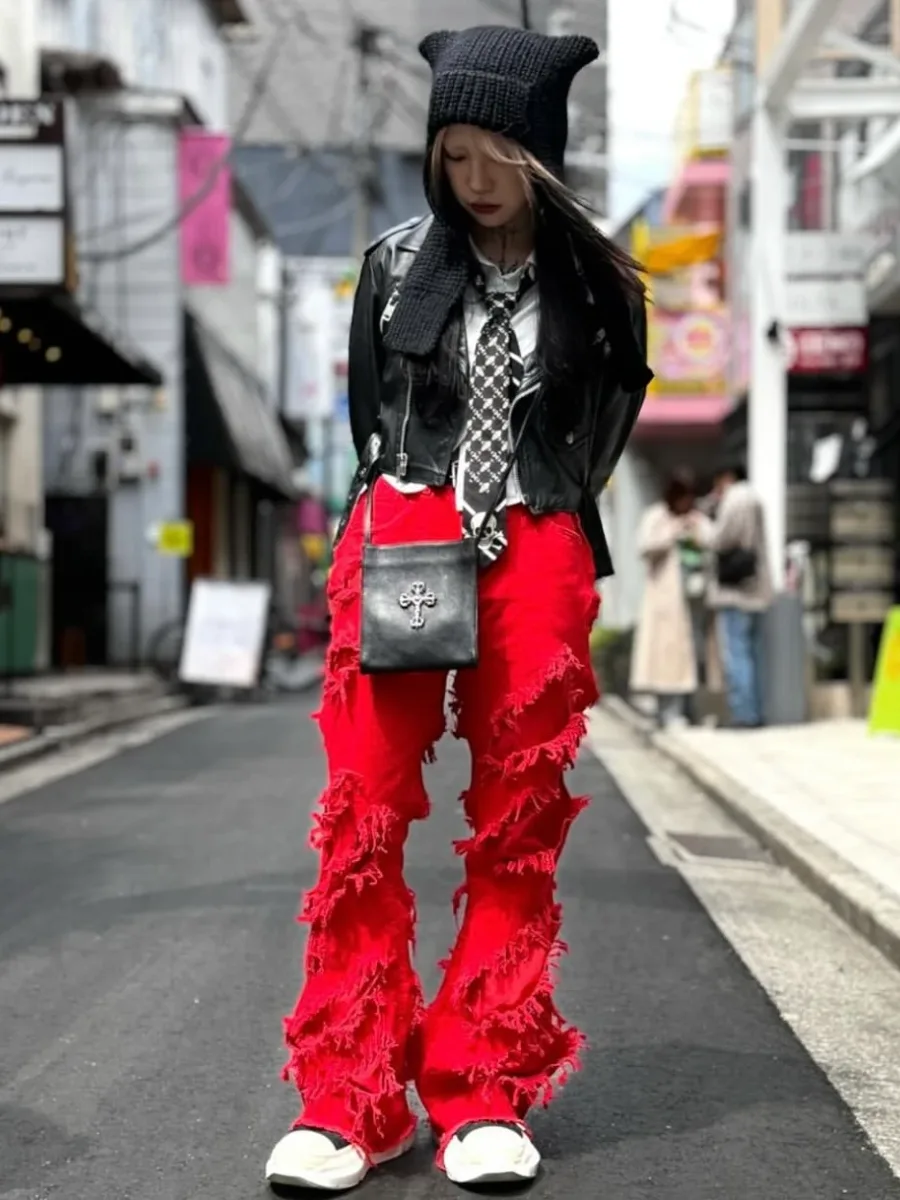 Серебряный крест на кожаной сумке Chrome Hearts