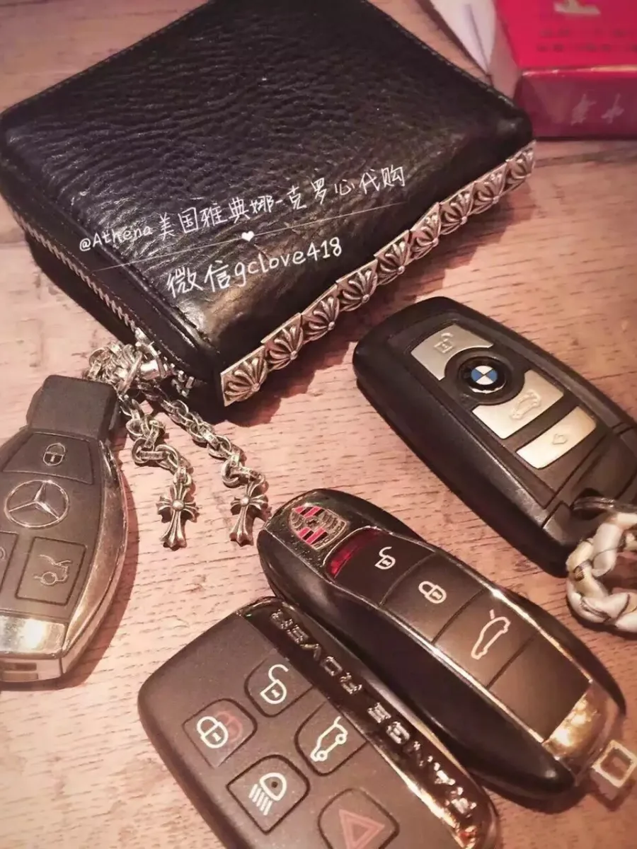 Чёрный кожаный кошелек Chrome Hearts с молнией