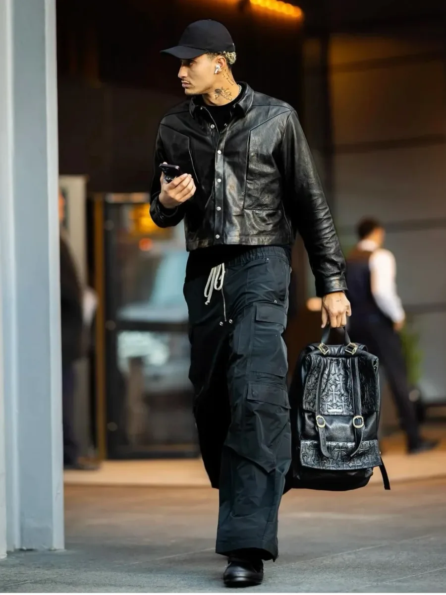 Внутренняя подкладка кожаного рюкзака Chrome Hearts