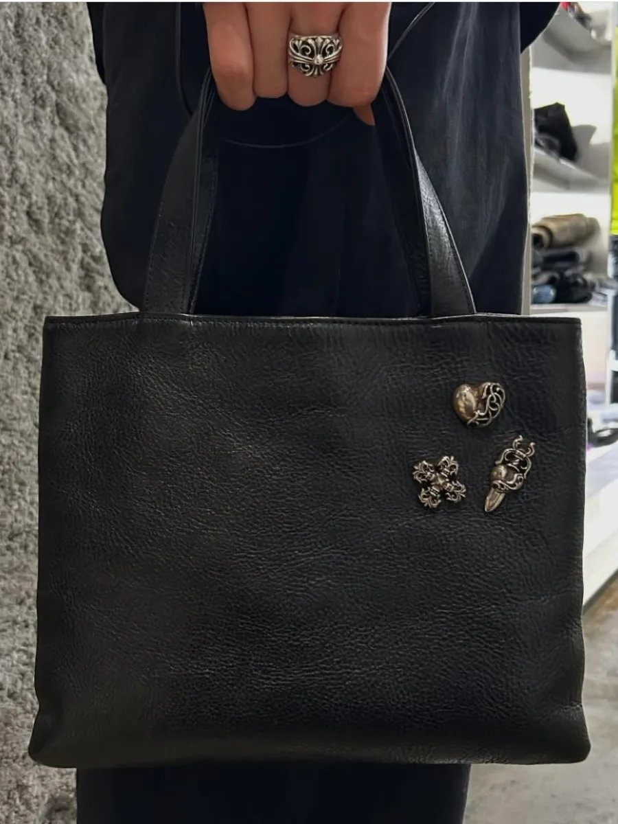 Черная сумка Chrome Hearts из кожи и текстиля с серебряной фурнитурой