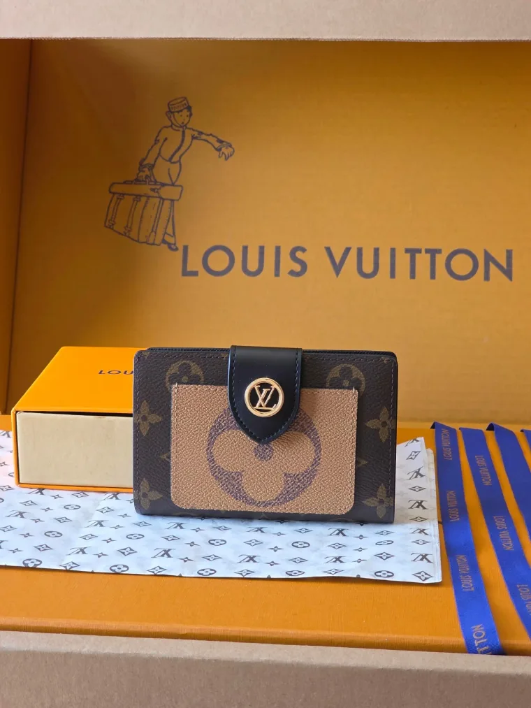 Louis Vuitton Кошелек