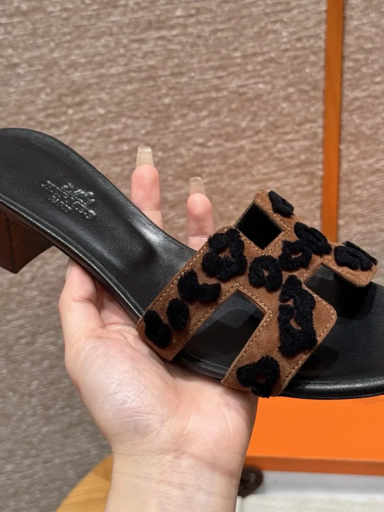 Hermes Сандалии Oasis замша дымчато-коричневые
