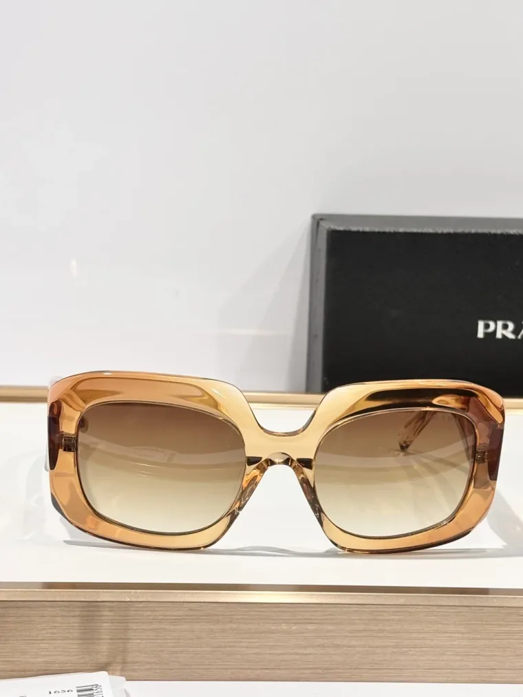 Prada Очки