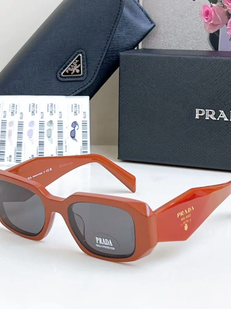 Prada Очки