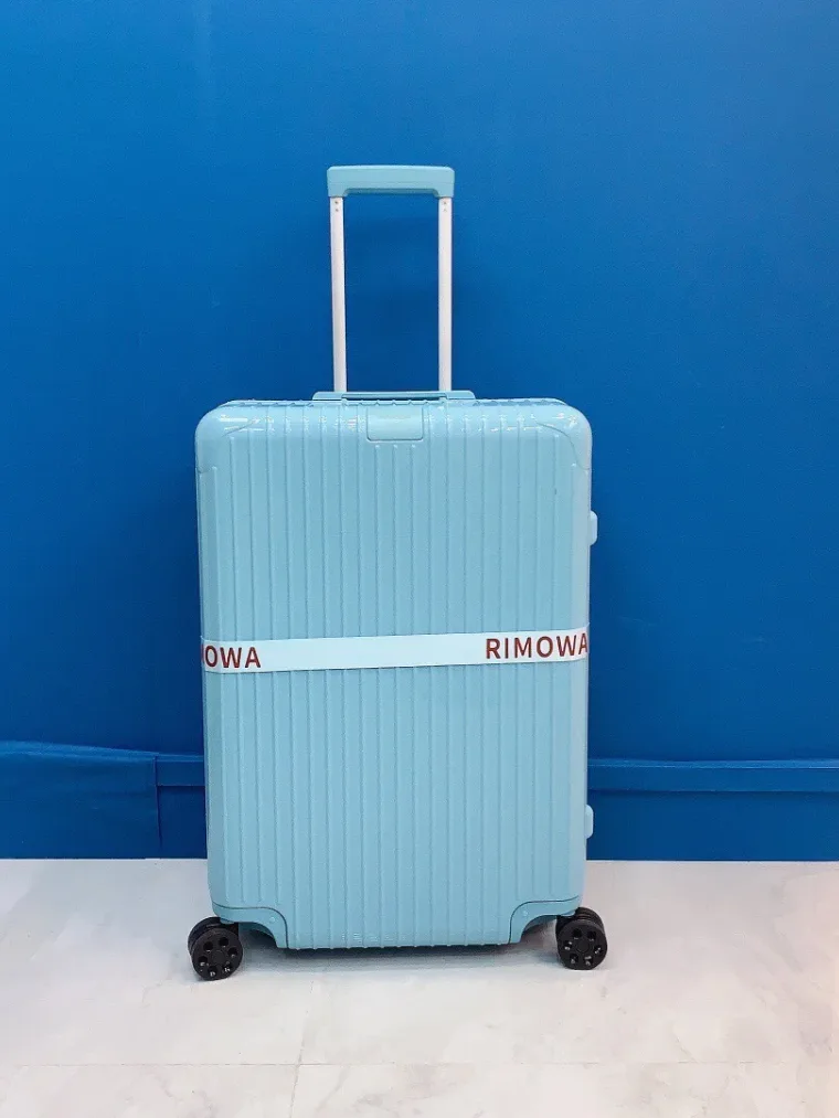 Rimowa Essential Check-In L