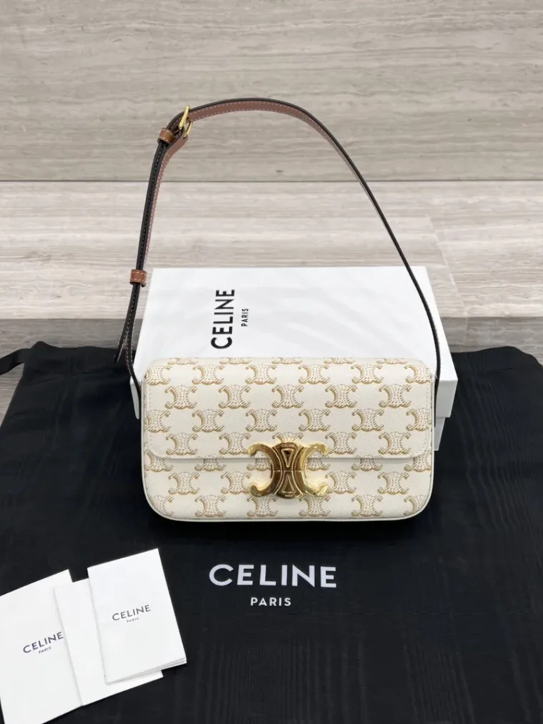 Celine Triomphe