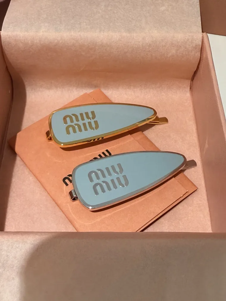 Miu Miu Заколка