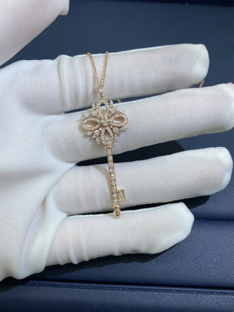 Tiffany Цепочка с подвеской-ключом из розового золота
