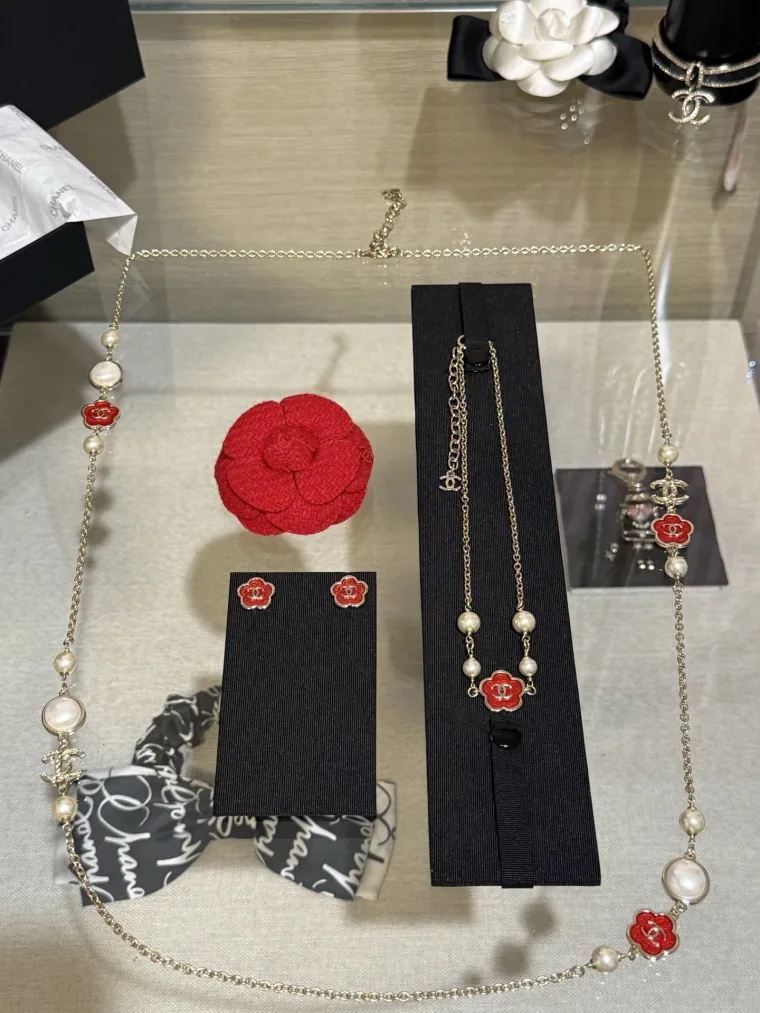 Chanel Колье