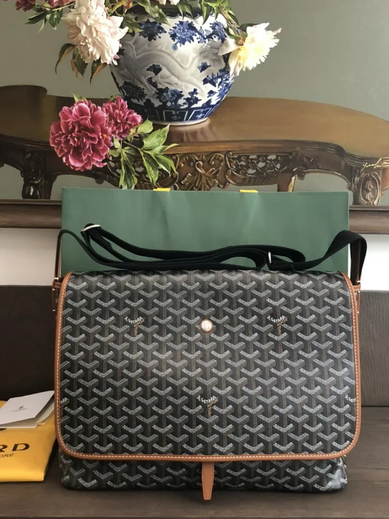 Goyard Capetien
