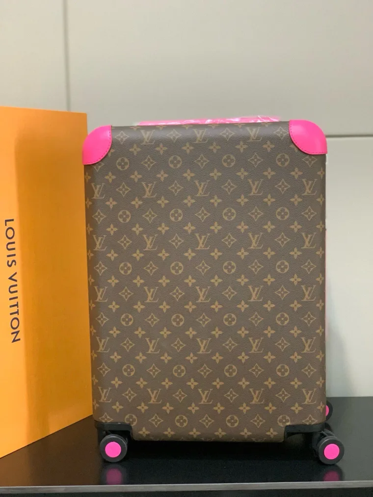 Louis Vuitton Horizon 55 чемодан с монограммным рисунком