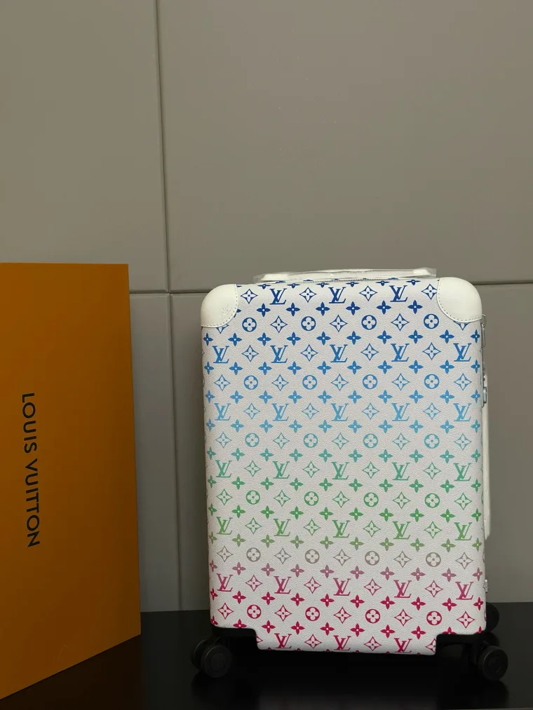 Louis Vuitton Чемодан Horizon с разноцветным монограммным узором
