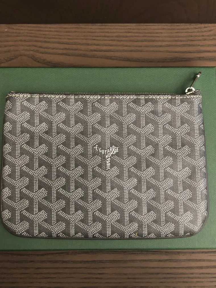 Goyard Senat