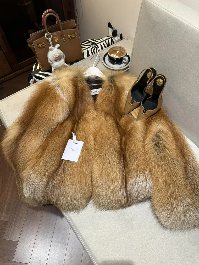 Fendi Шуба