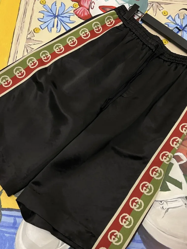 Gucci Шорты