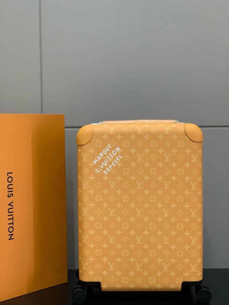 Louis Vuitton Чемодан Horizon