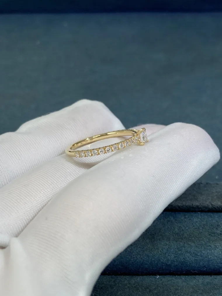 Cartier Кольцо из жёлтого золота 750 пробы с бриллиантами