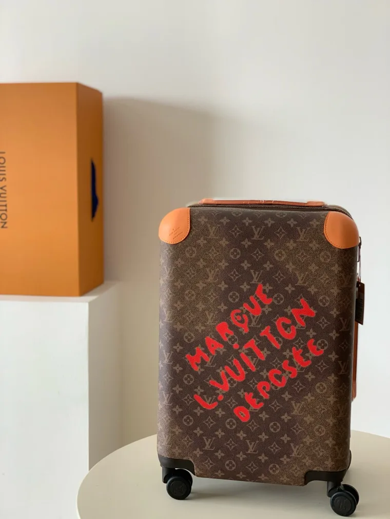 Louis Vuitton Horizon 55 — чемодан ручной клади