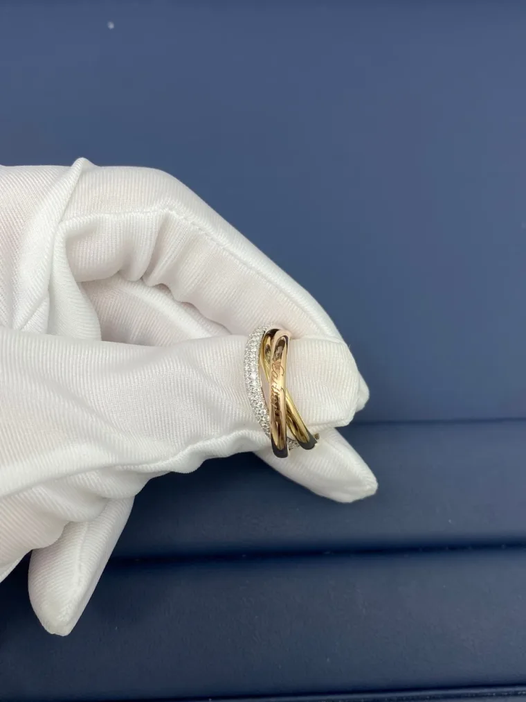 Cartier Трёхцветное кольцо с бриллиантами