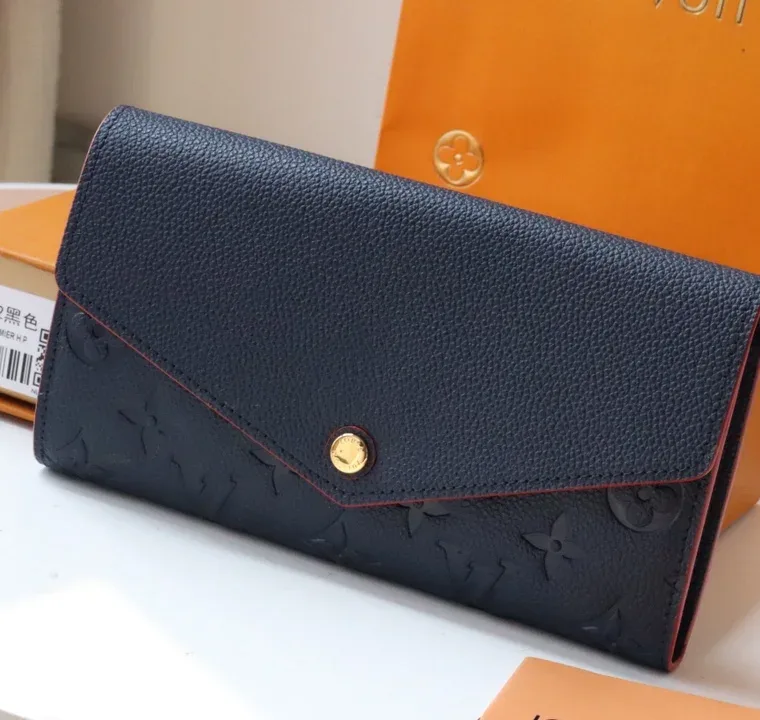 Louis Vuitton Кошелек