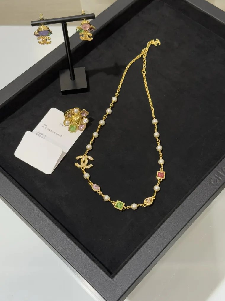 Chanel Колье