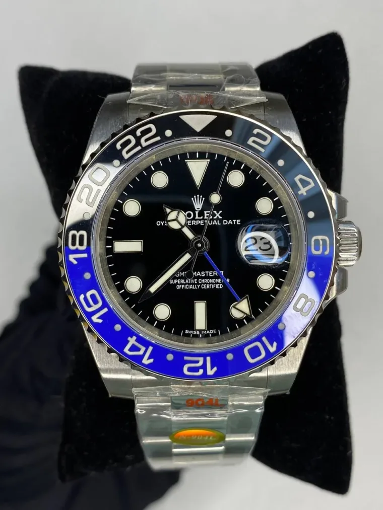 Rolex GMT-Master II с чёрным циферблатом и сине-чёрным безелем