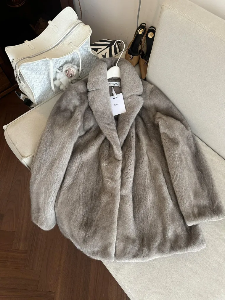 Dior Шуба