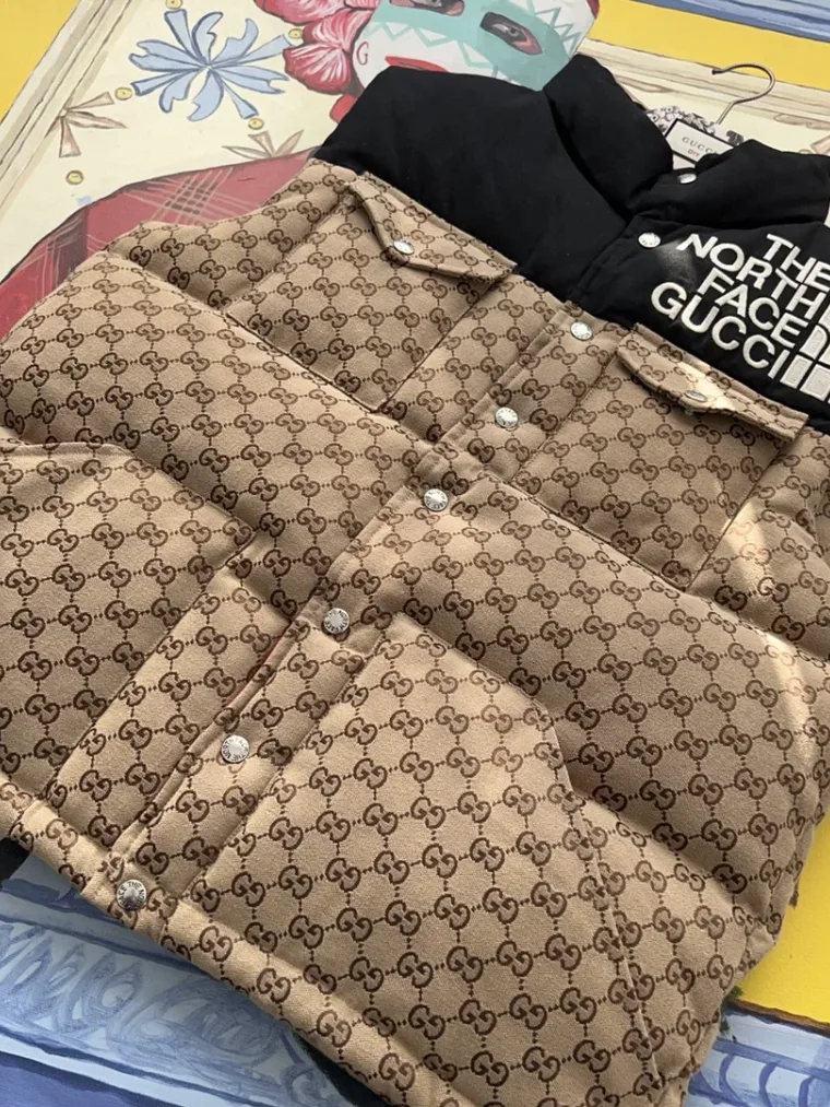 Gucci Жилетка