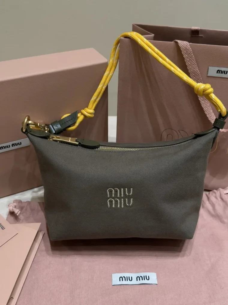 Miu Miu Gabardine Сумка